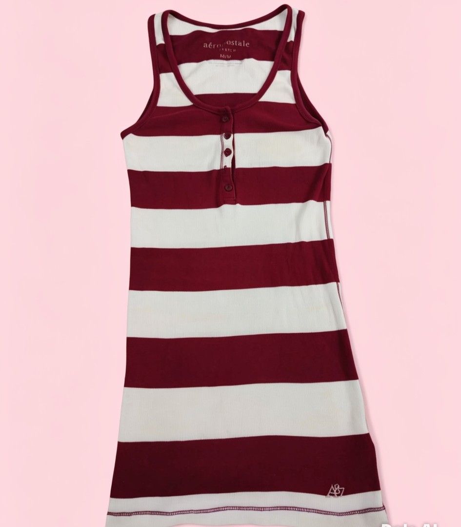 AEROPOSTALE Y2K 2 COLOR TOP (Category: Sleeveless) located in Munoz. Submitted by celestialarchive (Listing ID 1444639393, Image 1). Description: .