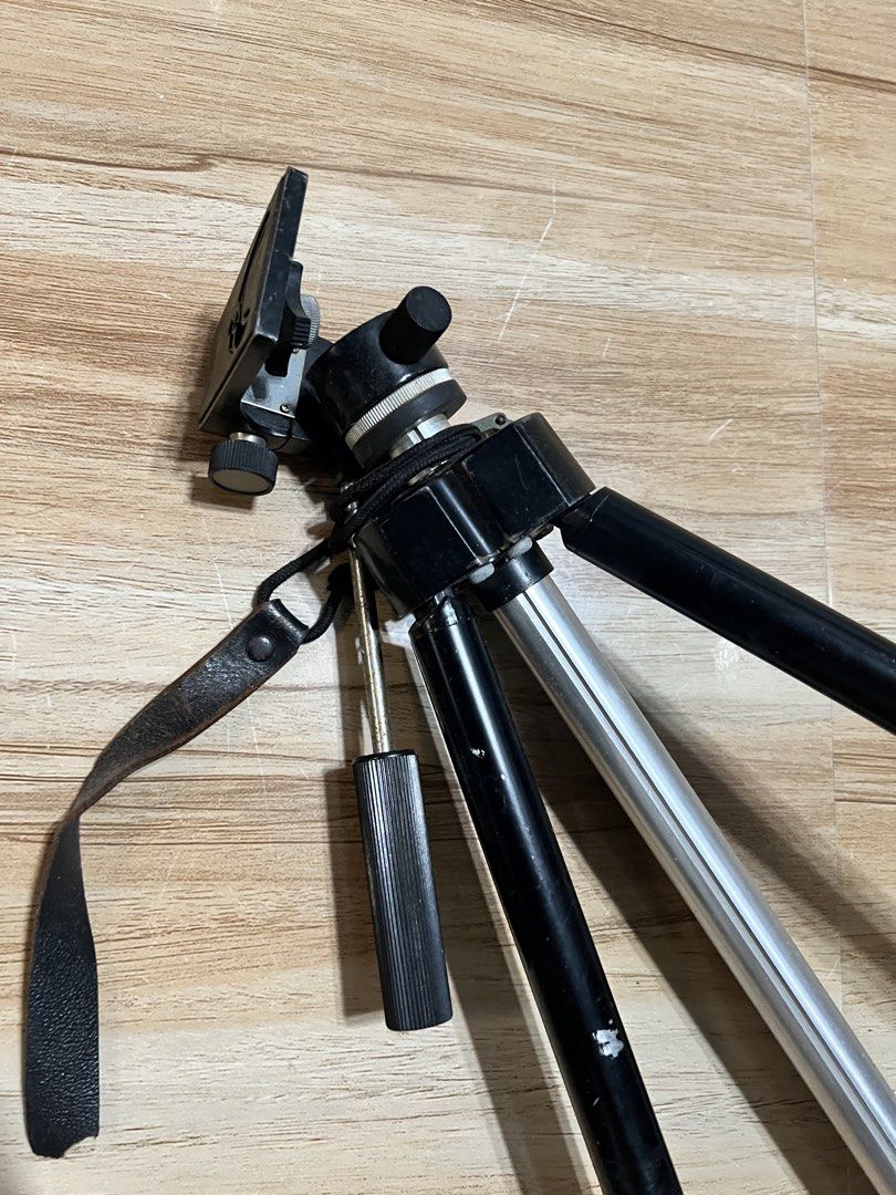 Affordable vintage Daiwa camera tripod 😍👌🏻 (Category: Tripods & Monopods) located in Malolos. Submitted by afford.japan (Listing ID 1444678042, Image 2). Description: .