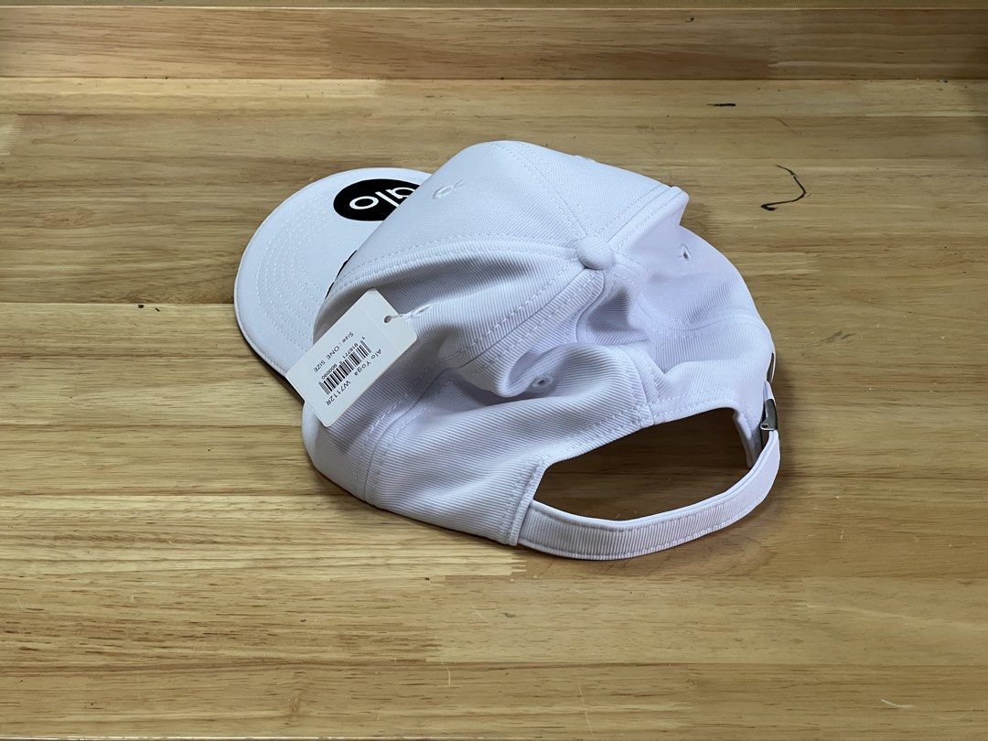 Alo Yoga White Baseball Cap (Category: Caps & Hats) located in Quezon City. Submitted by mrtymrts (Listing ID 1444596825, Image 2). Description: - never used - price negotiable Alert: possible fake.