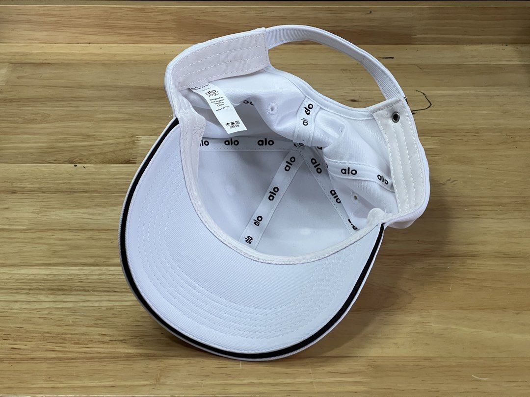 Alo Yoga White Baseball Cap (Category: Caps & Hats) located in Quezon City. Submitted by mrtymrts (Listing ID 1444596825, Image 3). Description: - never used - price negotiable Alert: possible fake.