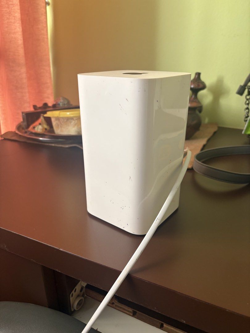 Apple time capsule485311901136988160