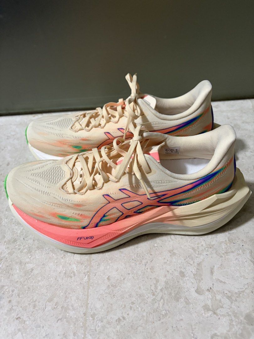 ASICS Superblast 3 US8 (Category: Sneakers) located in Singapore. Submitted by sunnyday5 (Listing ID 1444630262, Image 2). Description: Worn for 15km Please see pictures for condition. Selling as I switched to half size smaller..