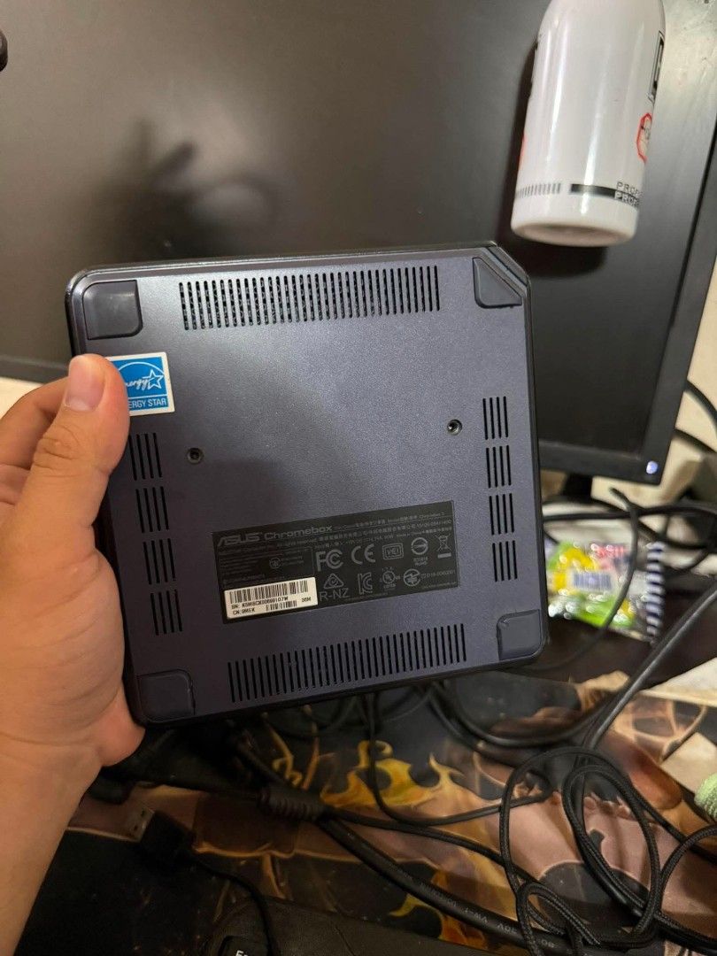 Asus ChromeBox (Category: Desktops) located in Manila. Submitted by happyearth.953a15 (Listing ID 1444662475, Image 2). Description: Asus ChromeBox I7 8th gen 8gb ram ddr4 256gb ssd storage Chrome OS Chrome OS With power adapter 💸💸 6,500 Location: San Andres bukid manila Pick up or deliver.