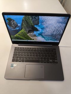 ASUS ZenBook Laptop498807258775572480