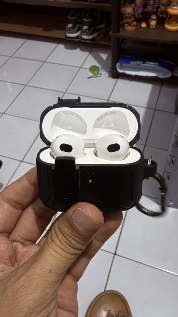 Authentic Apple AirPods (3rd generation) with Lightning Charging Case (Category: Earphones) located in Mandaluyong City. Submitted by raysalt (Listing ID 1444675253, Image 1). Description: - Apple AirPods (3rd generation) - Includes Lightning Charging Case - Original box, charging cable, and documentation included - Assembled in Vietnam - Serial Number: G9LFXCH9WN - Purchased directly from Apple.