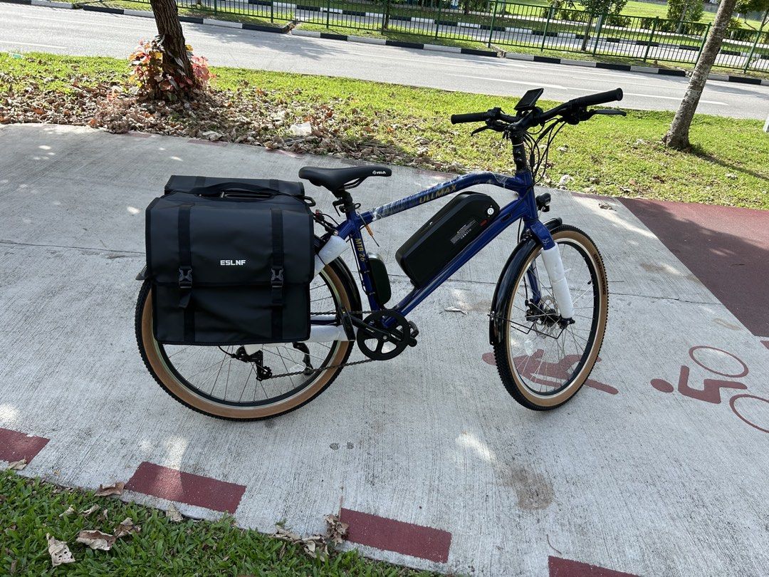 Backpack (Category: Parts & Accessories) located in Singapore. Submitted by ullmaxsg_ubi (Listing ID 1444640124, Image 3). Description: Backpack .