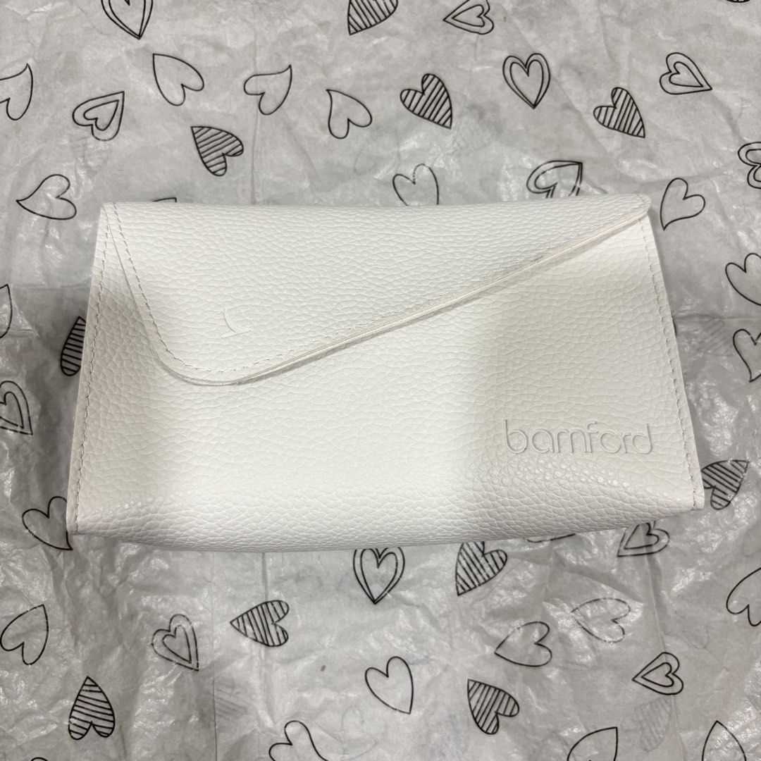 Bamford Travel Pouch / Organizer (Category: Purses & Pouches) located in Rizal. Submitted by msclassy (Listing ID 1444623697, Image 1). Description: ✅ Exclusively for Cathay Pacific Business Class flight.