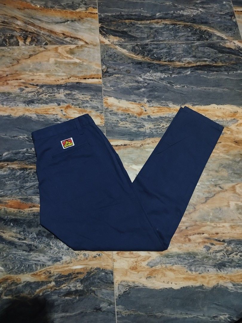 Ben Davis pants slim fit (Category: Jeans) located in Talisay. Submitted by ronneldthrifter (Listing ID 1444614871, Image 1). Description: Ben Davis pants as new condition no issue waistline 35-36 length 41 price+sf DM to purchase.