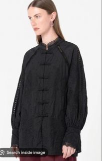 (Category: ) located in . Submitted by saksthriftavenuebyluckymaria8 (Listing ID 1444560424, Image 1). Description: .