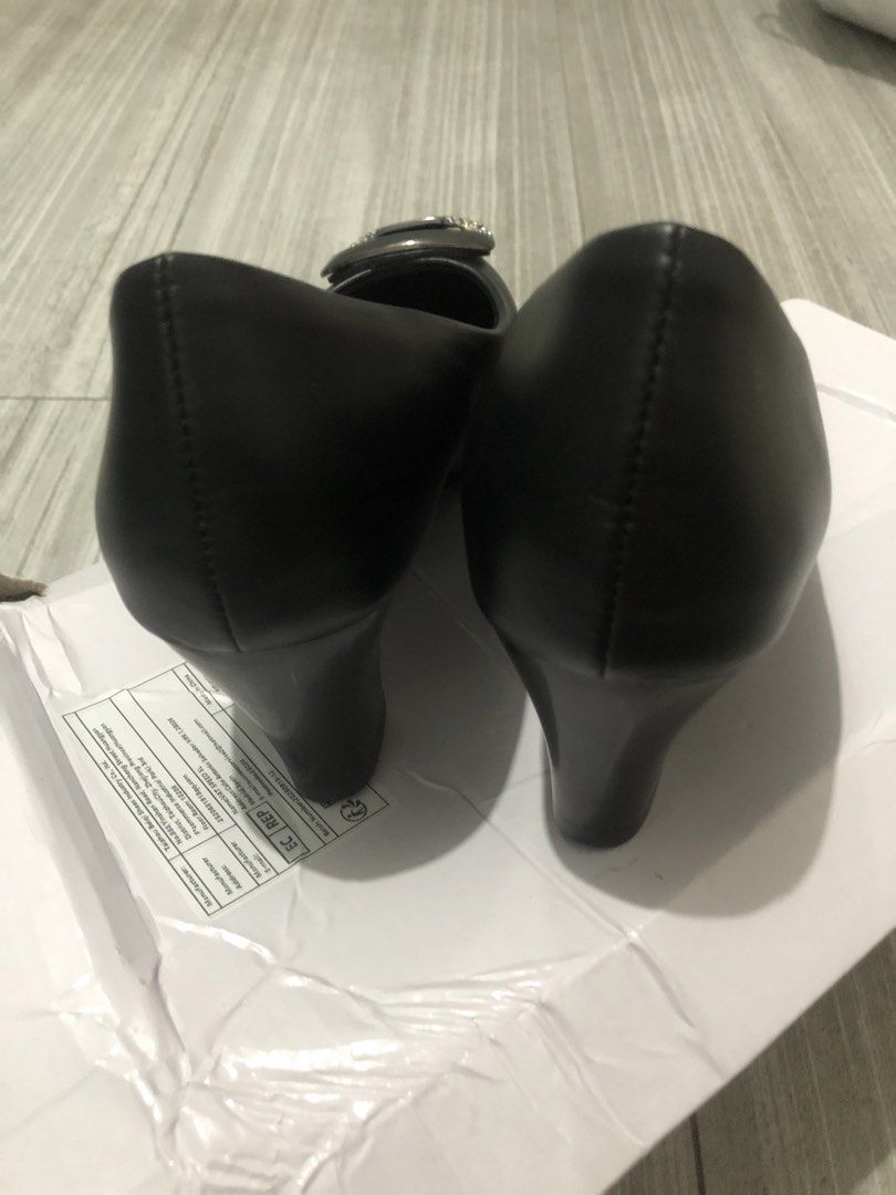 Black Wedge Heels with Rhinestone Buckle (Category: Heels) located in Quezon City. Submitted by pickbuy.426 (Listing ID 1444551578, Image 3). Description: - Elegant black wedge heels - Pointed toe design - Decorative silver buckle with rhinestone embellishments - Comfortable heel height for daily wear - Easy slip-on style - Size: 39 (Philippines) -bought for almost 800php -Shein -RfS:masikip s paa ko masyado kasing malapad paa ko -foot length:9.6