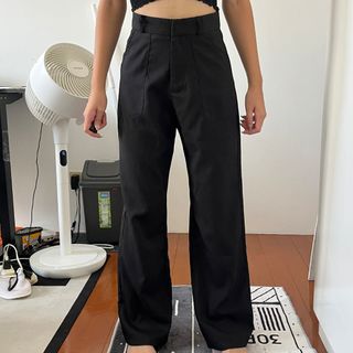 (Category: ) located in . Submitted by declutterbyfena (Listing ID 1444583376, Image 1). Description: .