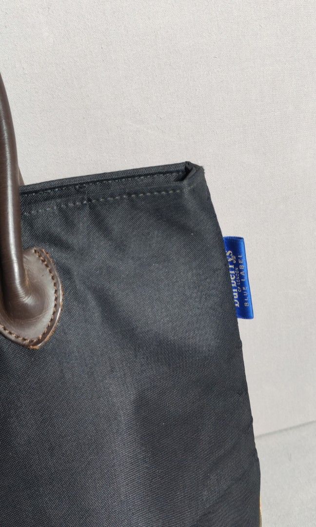 Burberry Nova Check Tote Bag (Category: Luxury Bags & Wallets) located in Baguio. Submitted by luxuryph2600_eric (Listing ID 1444560003, Image 3). Description: Burberry Nova Check Tote Bag DETAILS⬇️⬇️⬇️ 📌Rank A ( Excellent Condition) 📌Legit / Authentic 📌Color Rate 10/10 💰💰💰PRICE: 2000 FREESHIP 🐲LOCATION : Baguio City PRICE is negotiable just Send me your OFFER Shipping via JnT BOX BAG RANKING GUIDE: RANK SA - Good as new, without flaws or 