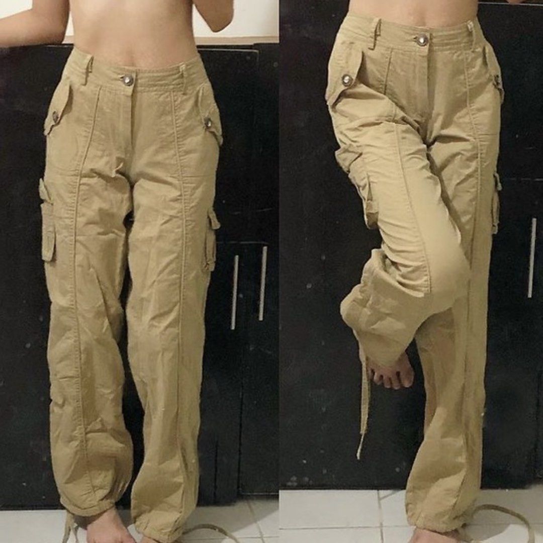 Cargo Pants Khaki Tan Color (Category: Other Bottoms) located in Marikina City. Submitted by naiomeww (Listing ID 1444504208, Image 2). Description: - Condition: 8/10 - Brand: Flying Fish - Type: Khaki Cargo Pants - Size: S-M (waist: 28 inches) (length: 36 inches) - Features: Multiple pockets, including zippered ones - Adjustable ties at the ankles - Style: Great for casual wear - flaws: Minor marks on the front & back buttons [nag rust] & few st