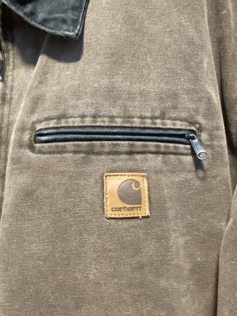 CARHARTT DETROIT VINTAGE JACKET (Category: Coats, Jackets and Outerwear) located in Manila. Submitted by giannaaaaa (Listing ID 1444506752, Image 3). Description: Size: 2XL (but fit Large to XL) VINTAGE JACKET BOUGHT IN CANADA.