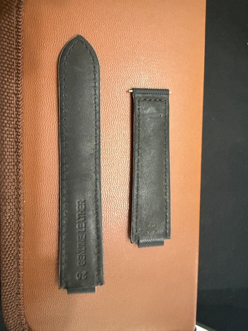 Cartier Ballon Bleu Strap (Category: Luxury Watches) located in Cavite. Submitted by tluxe351 (Listing ID 1444510835, Image 2). Description: Black Nylon and Leather strap for a Cartier Ballon Bleu. Size 20. Brand new including tools.