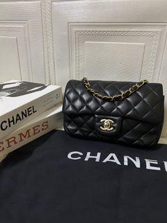 (Category: ) located in . Submitted by prelovedthriftbag (Listing ID 1444532699, Image 1). Description: .