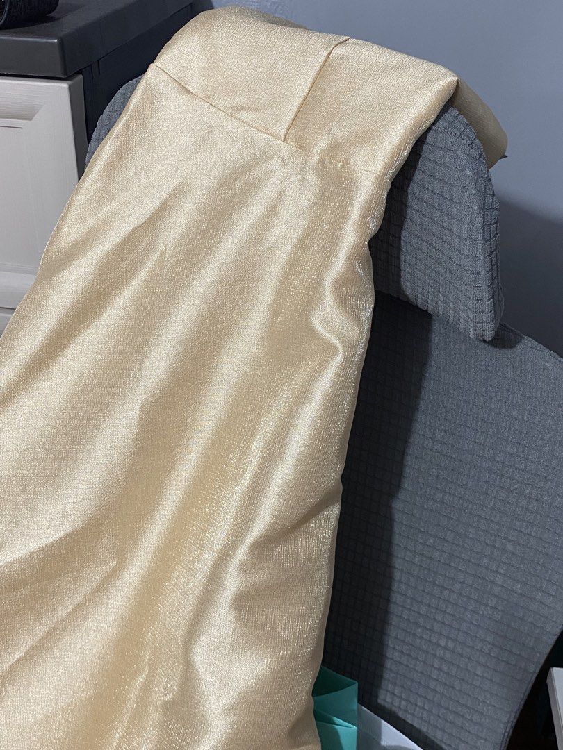 Champagne dress for wedding (Category: Dresses) located in Manila. Submitted by joyp17_ (Listing ID 1444650317, Image 3). Description: Gabrianna Dress by Celest' Elegant champagne-colored dress made from premium gazar fabric, giving it a beautiful structured look and flattering fit. Perfect for weddings, parties, and other special occasions. 🌸Color: Champagne 🌸Fabric: Gazar 🌸Size: XS 🌸Fits up to 28" waist 🌸Bust/Cup size: 38B 🌸Condition: Lik