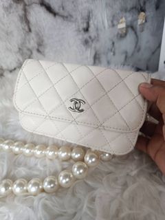 (Category: ) located in . Submitted by solothriftfinds (Listing ID 1444561797, Image 1). Description: .