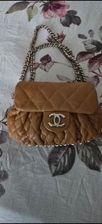 (Category: ) located in . Submitted by chanellingchanel (Listing ID 1444566296, Image 1). Description: .