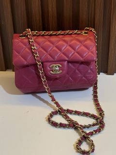 (Category: ) located in . Submitted by THRIFTTHRILLBAGS (Listing ID 1444503345, Image 1). Description: .