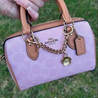 (Category: ) located in . Submitted by pshoppers. (Listing ID 1444607825, Image 1). Description: .