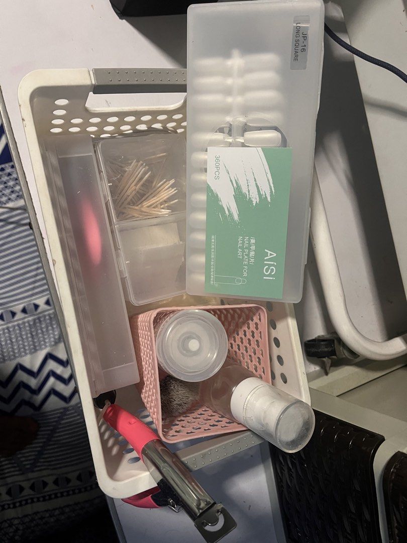 COMPLETE BEGINNER NAIL EXTENSION SET SOFTGEL (Category: Hands & Nails) located in Manila. Submitted by missthrift___ (Listing ID 1444546204, Image 2). Description: complete beginner nail softgel/hardgel set. ready to use fix ₱3,000.