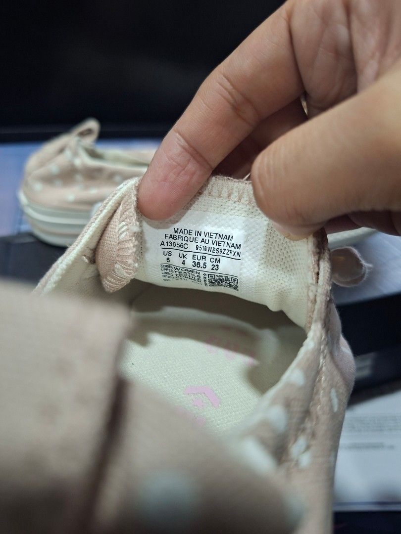 Converse All Star low cut shoreline slip 6 (Category: Sneakers) located in Caloocan City. Submitted by PerfumesNthings (Listing ID 1444543113, Image 2). Description: For sale Converse All Star shoreline slip size 6 women.