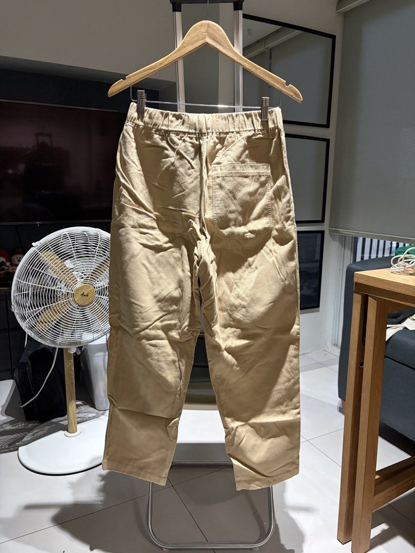 COS Khaki Relaxed Trousers (Category: Trousers) located in Quezon City. Submitted by r_decluttering (Listing ID 1444614758, Image 2). Description: Soft Cotton XS | 28-30 Good as new. No issues. Very nice piece. Dimensions Length - 37in In Seam - 27in Original Price: 5-6k.