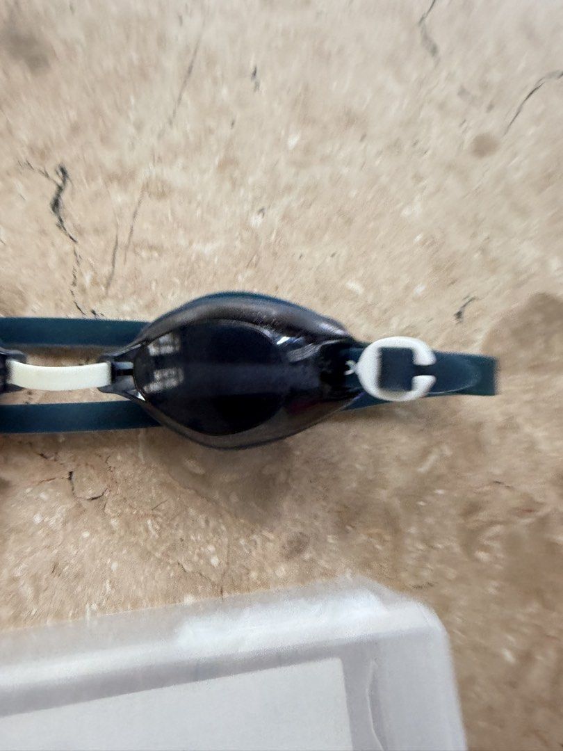Decathlon Goggles, Dark Blue (Category: Water Sports) located in Quezon City. Submitted by tidyup.lara (Listing ID 1444497727, Image 3). Description: Sold as is, as shown in photo Condition 8/10: used but in good condition.