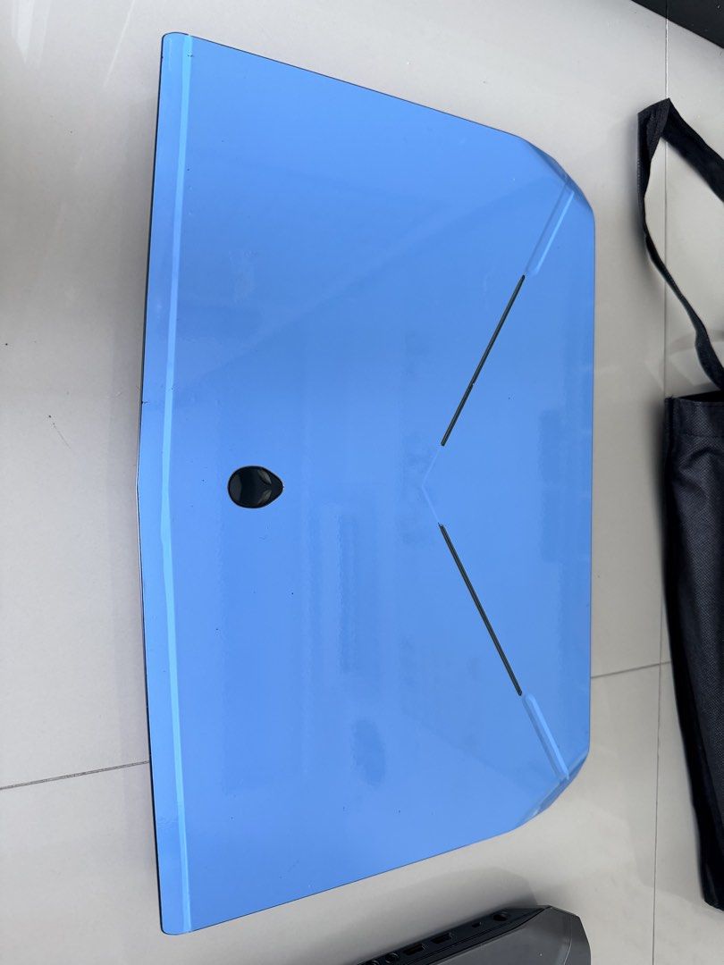 Dell Alienware 15 R2485462695236741120