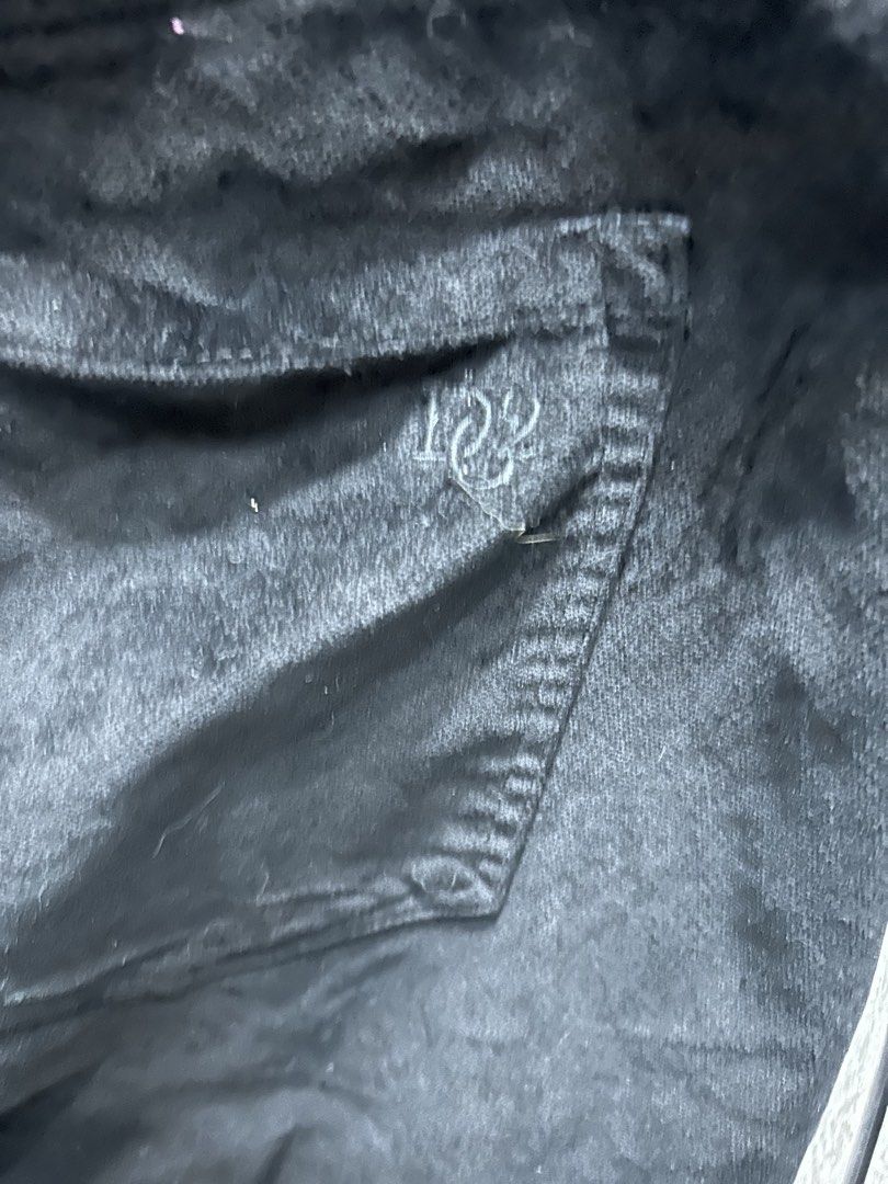 DG2 Diane Gilman Velvet Jeans (Category: Jeans) located in Malasiqui. Submitted by blckfourthrift (Listing ID 1444540616, Image 3). Description: DG2 Diane Gilman Velvet Jeans Bootcut fit / MT on tag Waist: 30 Length: 43.5 Leg Opening: 9 Issue/s: Needs wash .