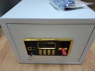 （分類：）位於 。 由 moon_appa 提交（商品編號 1444592183，圖片 1）。簡介： 。