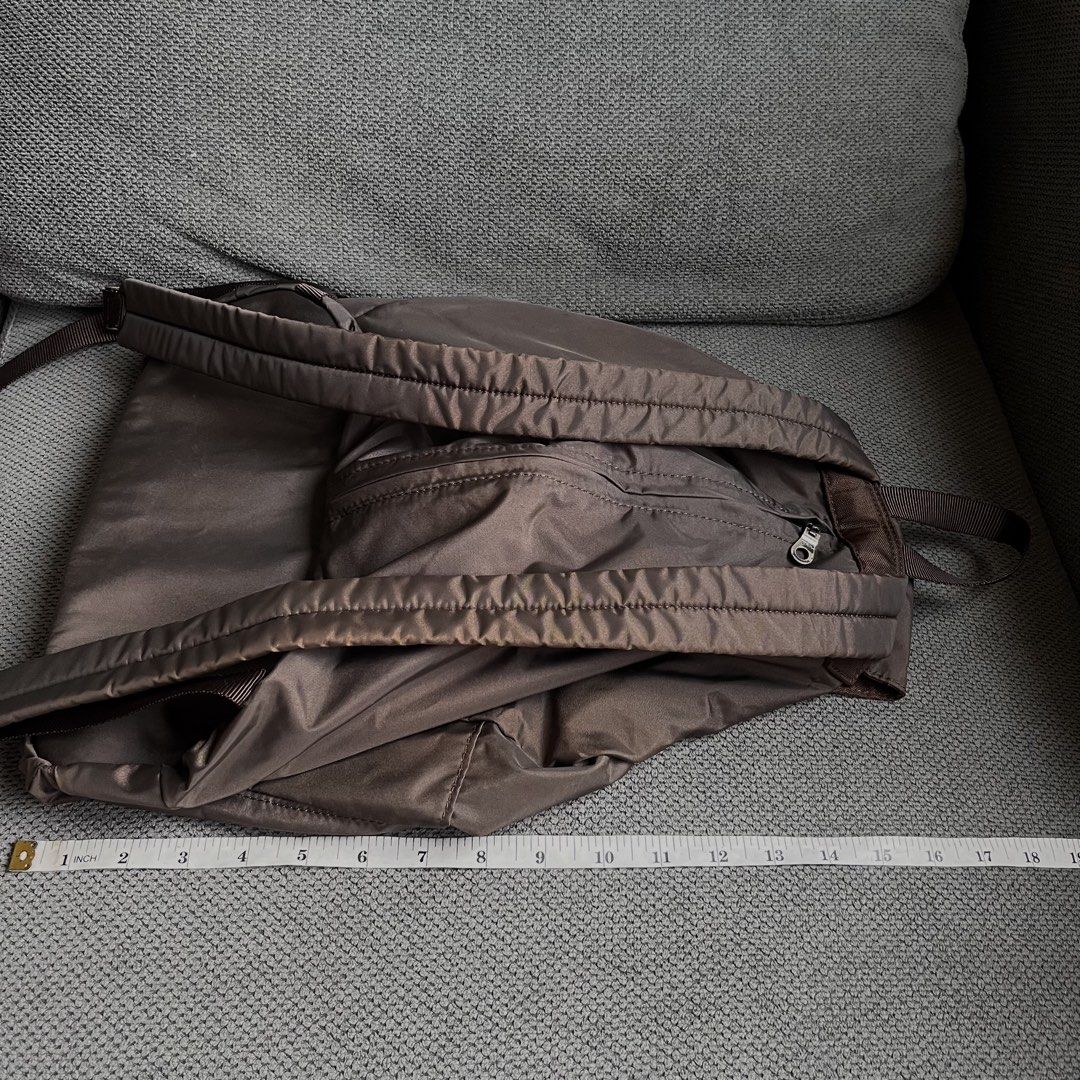 doux Y’SACCS Japan Yohji Yamamoto Brown Nylon Backpack (Category: Backpacks) located in Silang. Submitted by f4iry4rch1ve (Listing ID 1444599122, Image 3). Description: doux Y’SACCS Japan Yohji Yamamoto Brown Nylon Backpack 1000 php+ sf Condition: 10/10 Dimensions: view the pictures above -authentic -from Japan - actual photos Note: Colors may vary due to lighting Please message me for shipping and payment method....