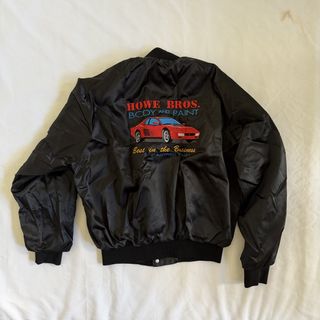 (Category: ) located in . Submitted by dua.closet (Listing ID 1444564686, Image 1). Description: .