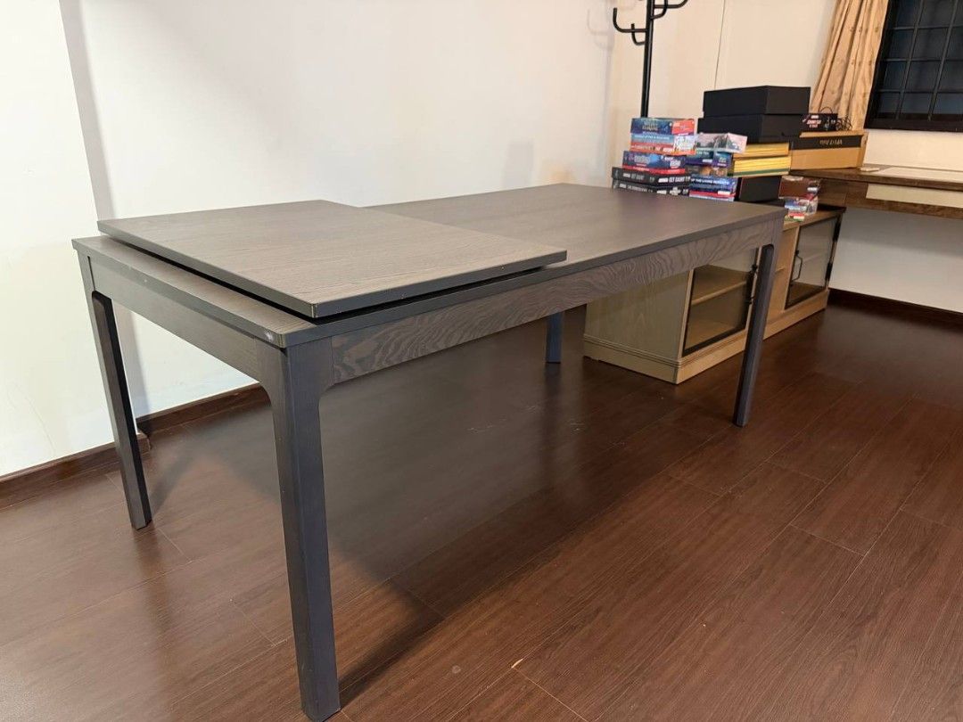 Extendable table (Category: Tables & Sets) located in Singapore. Submitted by darrelgnoh (Listing ID 1444618347, Image 2). Description: self arrange delivery/lalamove Ikea NÄSINGE 130cm normal 190cm extended width 80 cm height 75cm.