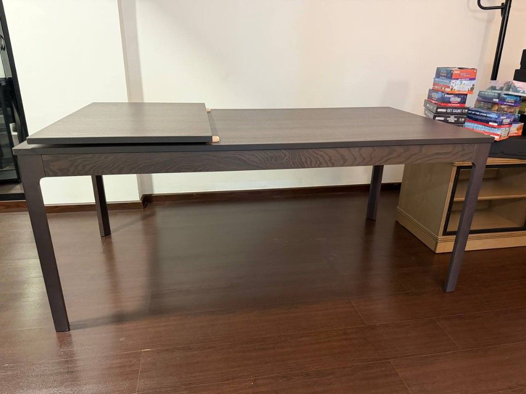 Extendable table (Category: Tables & Sets) located in Singapore. Submitted by darrelgnoh (Listing ID 1444618347, Image 3). Description: self arrange delivery/lalamove Ikea NÄSINGE 130cm normal 190cm extended width 80 cm height 75cm.