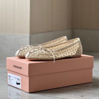 (Category: ) located in . Submitted by comfyshoe (Listing ID 1444650986, Image 1). Description: .