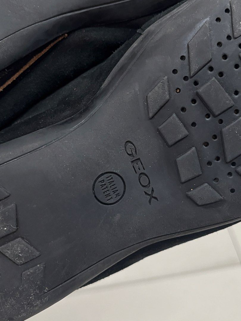Geox Black Suede Loafers with Embellishment (Category: Loafers) located in Bulacan. Submitted by sef19 (Listing ID 1444555921, Image 3). Description: - Geox black suede loafers - Decorative silver embellishment on the front - Made in India - Comfortable and stylish for everyday wear - Features Geox Italian Patent sole.