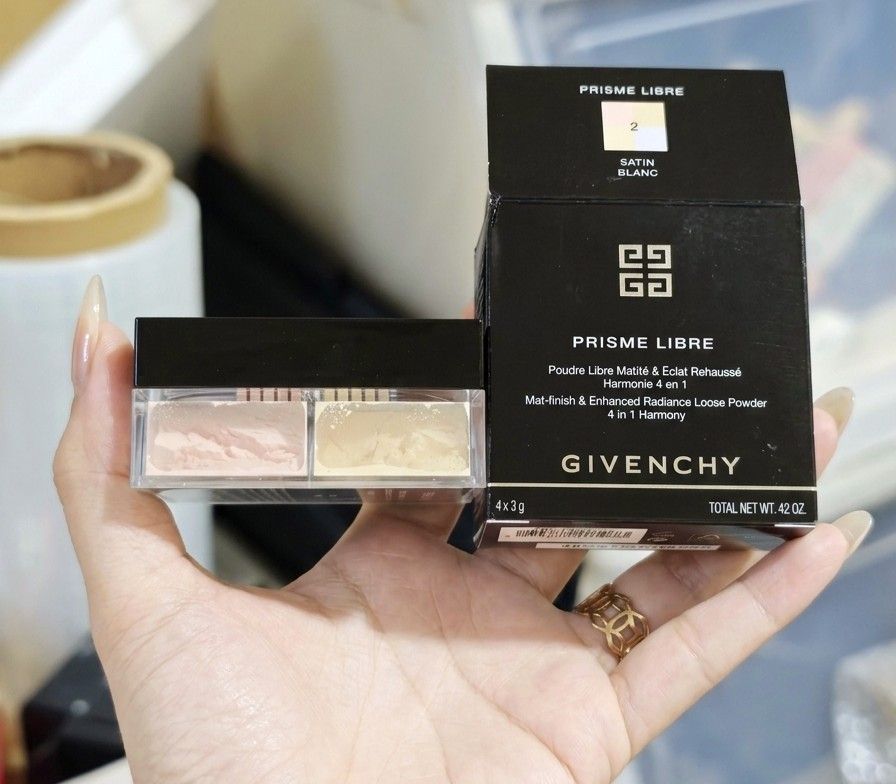 Givenchy Prisme Libre Loose Powder (Category: Makeup) located in Rizal. Submitted by wiseowl_765825 (Listing ID 1444615914, Image 2). Description: a 4-in-1 harmony designed to mattify and enhance skin radiance. The loose powder combines four correcting shades to even out skin tone with a shine-control effect, leaving a matte yet luminous finish. Available shades: 1, 2 and 3.