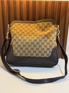 (Category: ) located in . Submitted by THRIFTTHRILLBAGS (Listing ID 1444507245, Image 1). Description: .