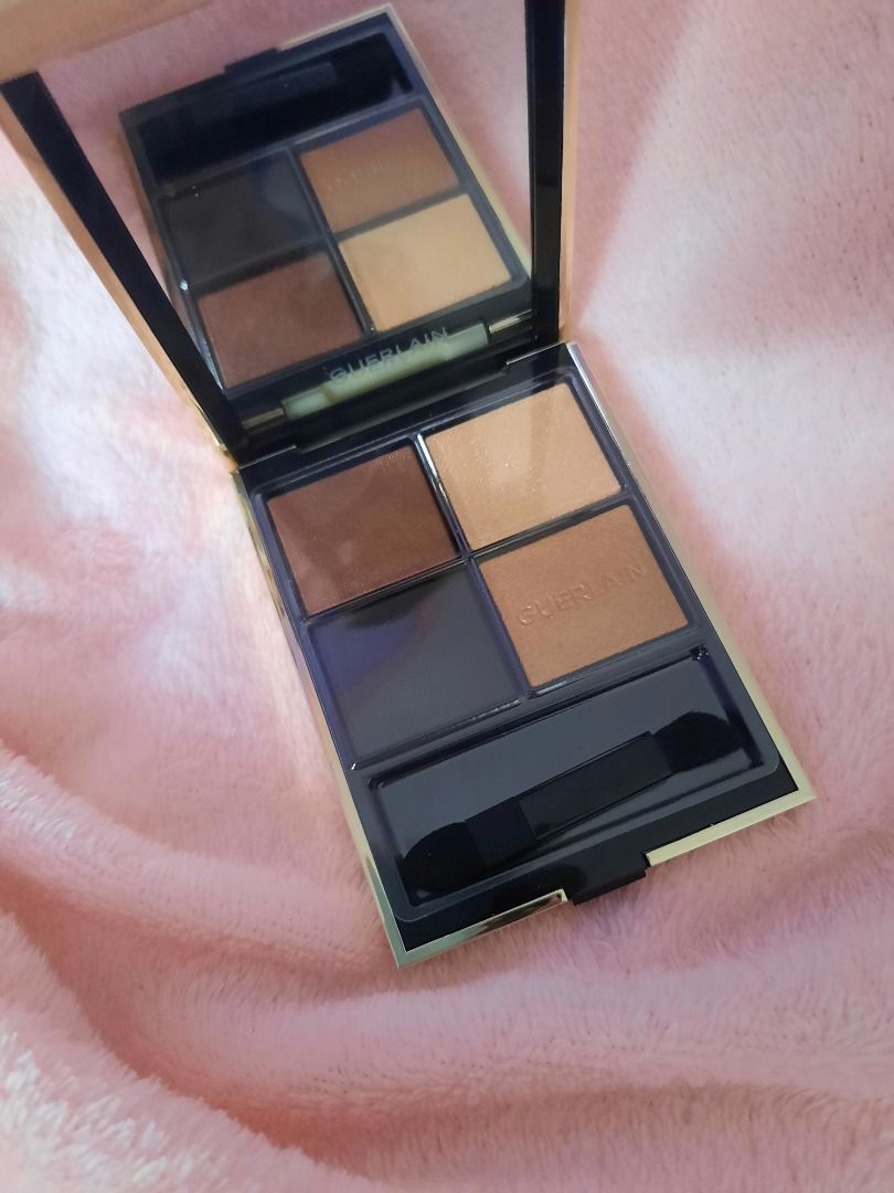 Guerlain Eyeshadow Royal Jungle (Category: Makeup) located in Angeles City. Submitted by Vermilionsky (Listing ID 1364772031, Image 1). Description: Retails for $85 Only swatched twice to try Plastic, pouch still intact Cons: one brush only Price negotiable Price negotiable if you purchase together with one other makeup item from me :) 50% off shipping if you purchase 3.