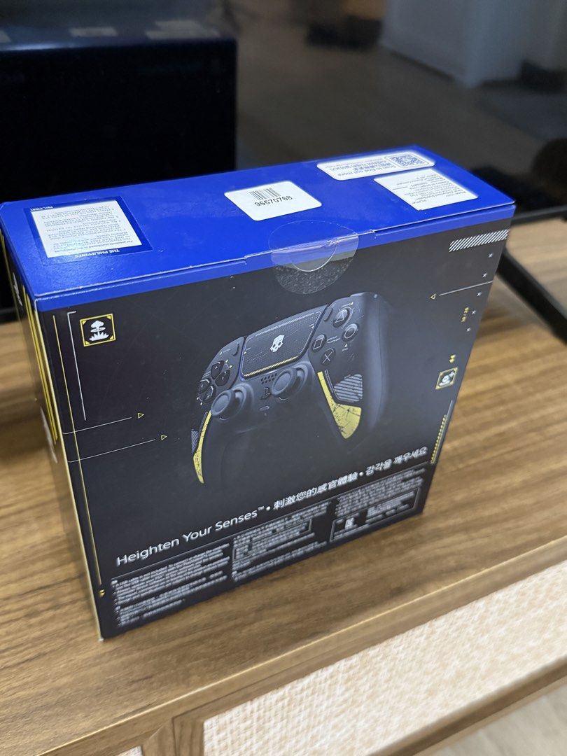 Ps5 Dualsense Controller (sealed) (Category: Controllers) located in Antipolo. Submitted by jb_declutter (Listing ID 1444500461, Image 2). Description: - Limited Edition Helldivers DualSense Wireless Controller - Compatible with PS5, PC, Mac, and Mobile devices - Striking black and yellow design.