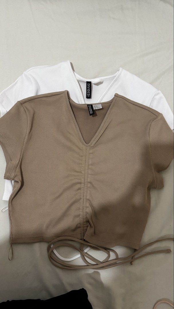 H&M ruched crop top (Category: Others Tops) located in Balanga. Submitted by pmcgee (Listing ID 1444613017, Image 1). Description: Get the 2 for 350 only.