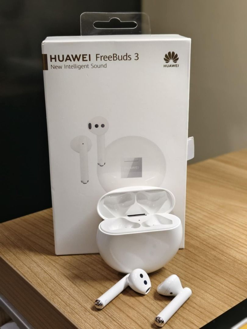 HUAWEI FreeBuds 3 Wireless Earbuds (Category: Earphones) located in Pasay City. Submitted by mosesojera (Listing ID 1444663269, Image 2). Description: - HUAWEI FreeBuds 3 (White) - Includes charging case and USB-C cable - Original packaging intact - Superior sound quality - Seamless device pairing - Barely used - In great condition and with complete and original accessories (box, charger cord, manual, etc.) RFS: Not used anymore Location: Pasay.