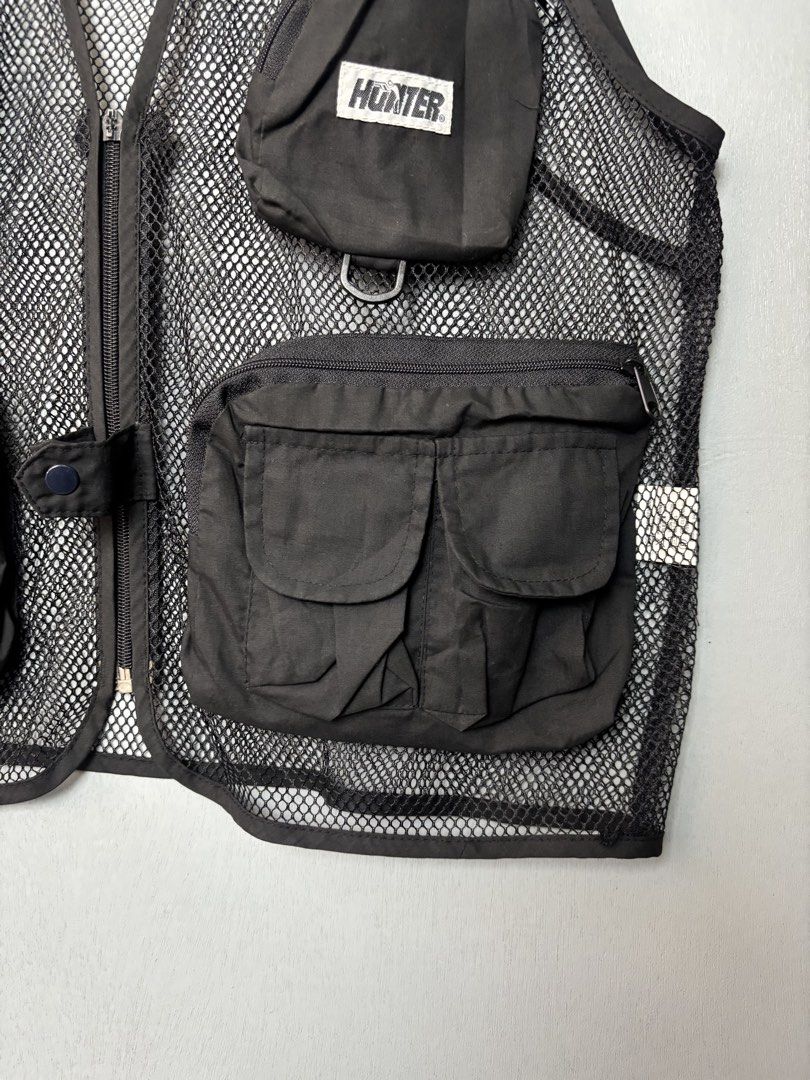 Hunter Tactical Utility Vest (Category: Vests) located in Mandaluyong City. Submitted by fellas_ph (Listing ID 1444566727, Image 3). Description: Excellent condition No issues Good as new! Size 36, fits S-M 21" Width 23.5" Length.