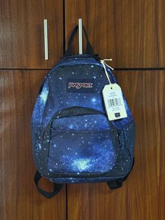 (Category: ) located in . Submitted by 3MCloset (Listing ID 1444512682, Image 1). Description: .