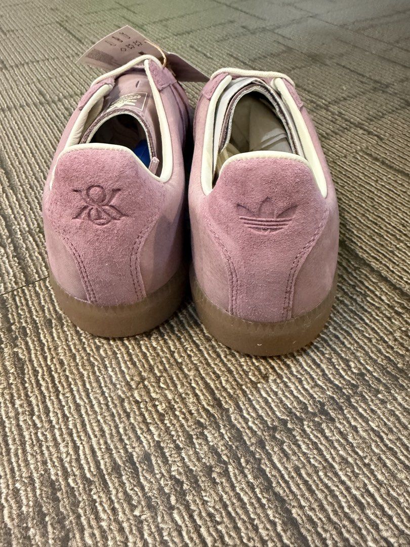 KITH (Category: Casual Shoes) located in Santa Rosa. Submitted by que_08 (Listing ID 1444565868, Image 3). Description: Kith adidas.