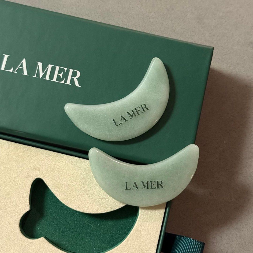 La Mer Jade Eye Mask (Limited) (Category: Face Care) located in Manila. Submitted by designerarchives.ph (Listing ID 1444604551, Image 2). Description: - SALE (limited time) SRP is ₱4999 Just refrigerate! For your under eyes, helps with dark circles and depuffing 🧖🏻‍♀️👀 Other items: Guasha - ₱3999 Guasha Jade Roller - ₱5999 I have a catalog if interested 💌 •Eta: 7-10 days •50% dp required •Buyer will shoulder local sf •No return/refund/exchan