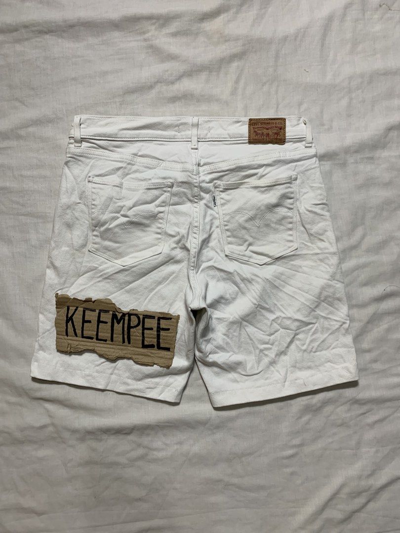 Levis Classic Short for women (Category: Shorts) located in Dasol. Submitted by keempitoc (Listing ID 1444540037, Image 1). Description: L•E•V•l’S Classic Bermuda Shorts For Womens Stretchable Like new condition Waist size 32-35 Length 17 9.5 color rate No issue Pangasinan.