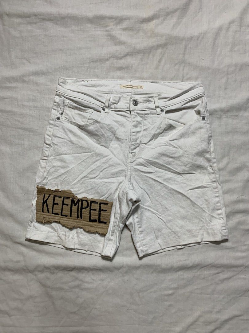 Levis Classic Short for women (Category: Shorts) located in Dasol. Submitted by keempitoc (Listing ID 1444540037, Image 2). Description: L•E•V•l’S Classic Bermuda Shorts For Womens Stretchable Like new condition Waist size 32-35 Length 17 9.5 color rate No issue Pangasinan.